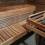 木屋 Peikonpesae